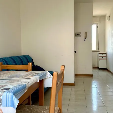 F003 - Fano, Trilocale Con Terrazzino A 30mt Dal Mare Apartamento *