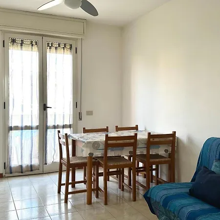 F003 - Fano, Trilocale Con Terrazzino A 30mt Dal Mare * Marotta